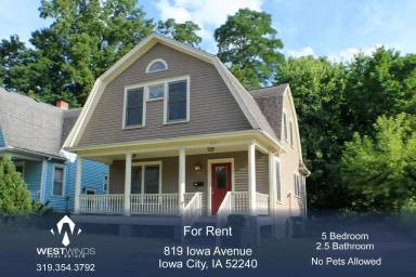 Main picture of 819 Iowa Ave