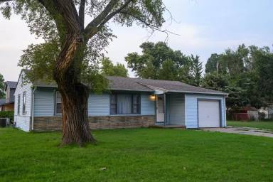 Main picture of 3250 S Downtain St