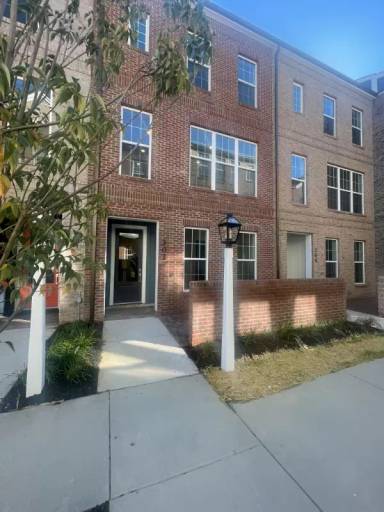 Main picture of 302 Frederick Waymeeder