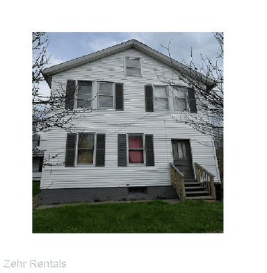 Main picture of 710 E 13th St