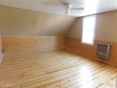 Main picture of 606 S Main St