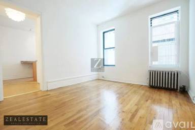 Main picture of 256 Pacific St