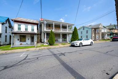 Main picture of 39 Catawissa Ave