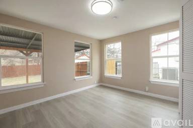 Main picture of 1411 Mc Kinley Ave