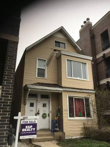 Main picture of 3249 N Elston Ave