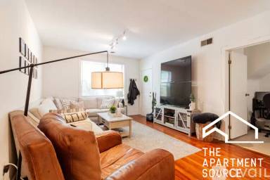 Main picture of 1110 W Wolfram St