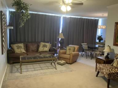 Main picture of 4 D Quapaw Towers