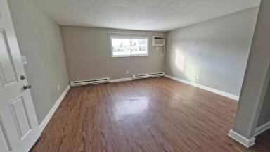 Main picture of 231 Kendall Ave