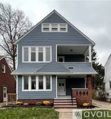 Main picture of 3569 W 147th St