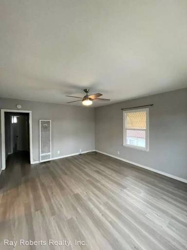 Main picture of 443 S Sadler Ave