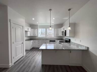 Main picture of Mountain Ridge Townhomes