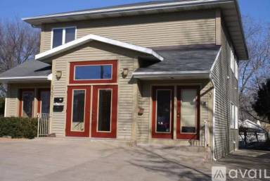 Main picture of 2305 Parmenter St