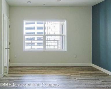 Main picture of 450 10th Ave