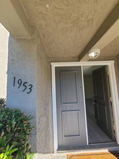 Main picture of 1953 Skyknoll Way