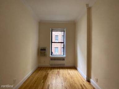 Main picture of 1680 York Ave