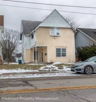 Main picture of 1755 W Morris St