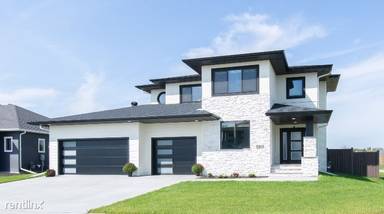 Main picture of 2414 N Pond Dr E