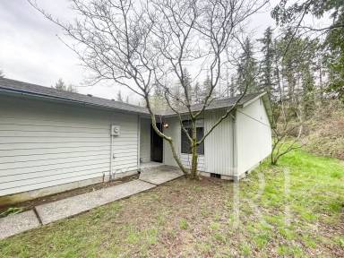 Main picture of 5115 Hideaway Ln