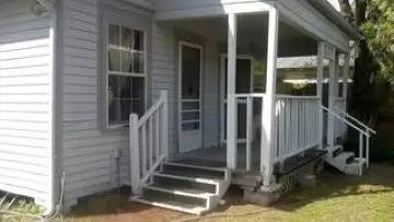 Main picture of 1407 N Cesar Chavez Blvd