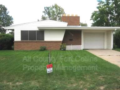 Main picture of 1204 Baker St