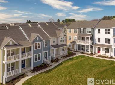 Main picture of 375 John Adams Dr