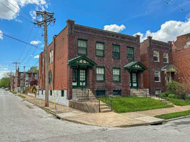 Main picture of 2100 Wyoming St