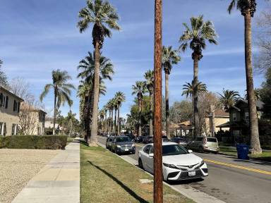 Main picture of 3643 Brockton Ave