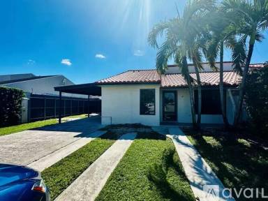 Main picture of 9630 Grand Canal Dr