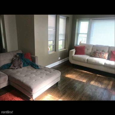 Main picture of 1452 E 71st Pl