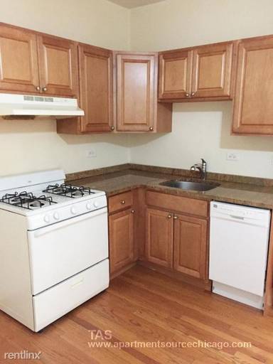 Main picture of 3521-29 N Broadway Apartments
