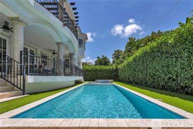 Main picture of 350 Redwood Ln