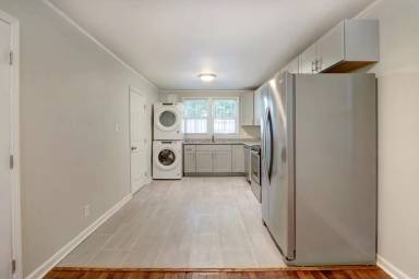 Main picture of 759 E Anderson St