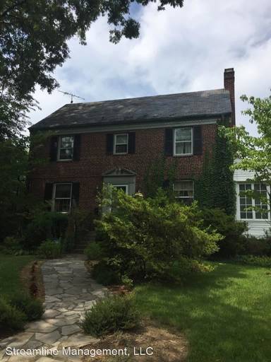 Main picture of 3527 Albemarle St NW