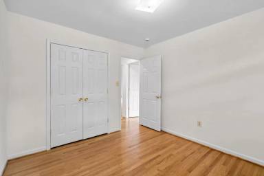 Main picture of 521 Bonifant Rd