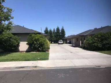 Main picture of 520 Sequoia Ave