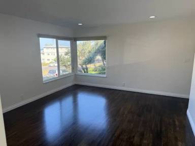 Main picture of 320 Calle Miramar