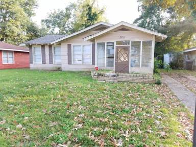 Main picture of 3607 Bellaire Ave