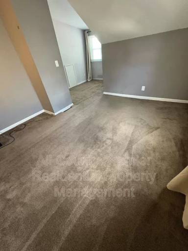 Main picture of 24 Edwin Ave