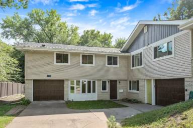 Main picture of 848 Nebraska Ave W