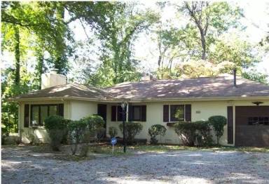 Main picture of 8035 Buffalo Ave