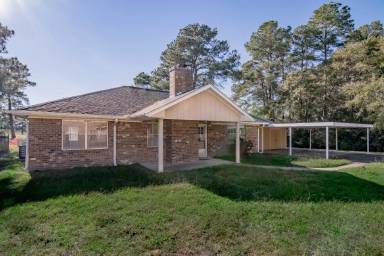 Main picture of 295 Broadmoor Dr