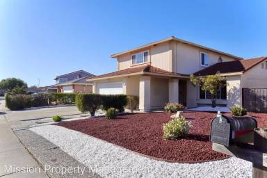 Main picture of 4919 Colusa St