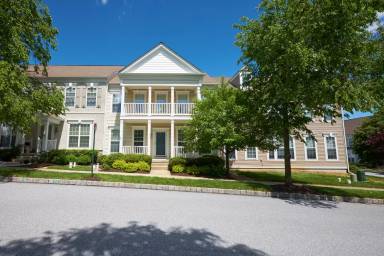 Main picture of 1011 Fisher St