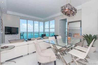 Main picture of The Plaza On Brickell