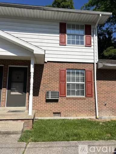 Main picture of 909 Ann Marie Dr