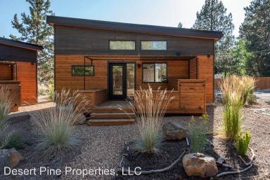 Main picture of 61304 SE Wizard Ln