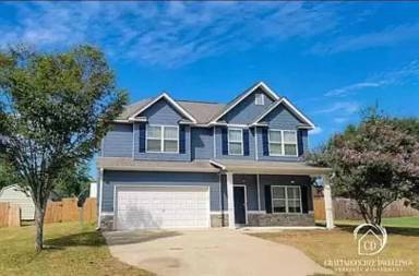 Main picture of 10 Isbell Rd