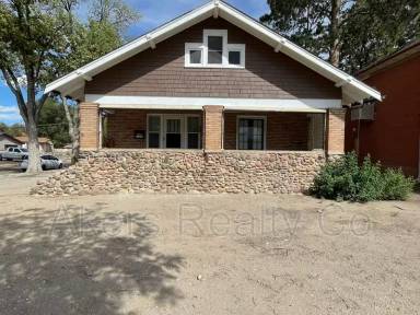 Main picture of 1124 Lake Ave Pueblo, CO 81004-2858
