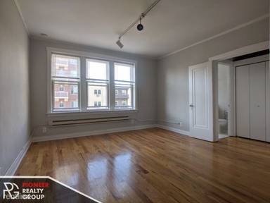 Main picture of 511 W Melrose St