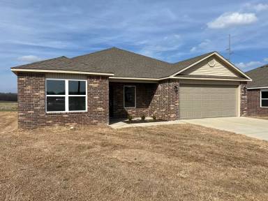 Main picture of 917 W Aiden Dr